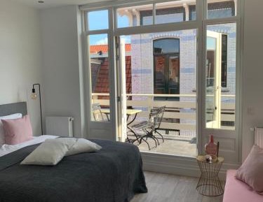 Studio with Balcony