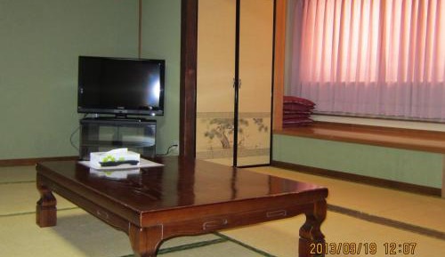 Japanese-Style Room with Shared Bathroom - Non-Smoking