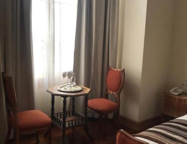 Deluxe Queen Room
