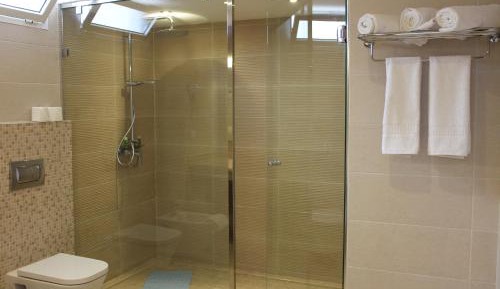 Deluxe Suite with Sea View