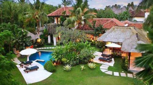 Five-Bedroom Pool Villa