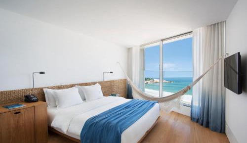 Large room with sea view