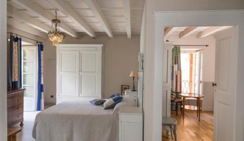 Suite with Lake View