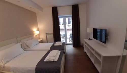 Twin Room with City View