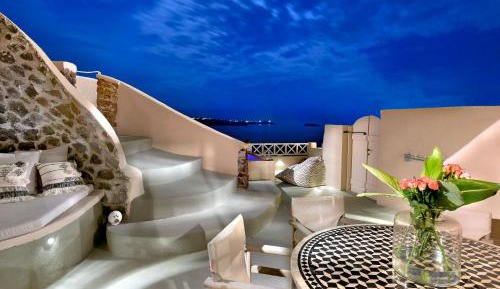 AVAX VILLA WITH CALDERA VIEW (INDOOR & OUTDOOR JACUZZI)