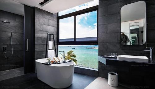 Deluxe Double Suite