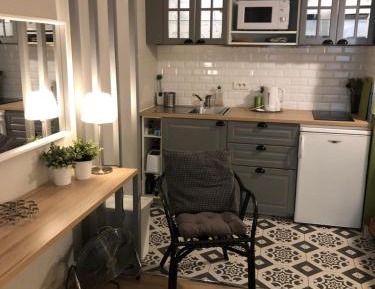 Studio Apartment