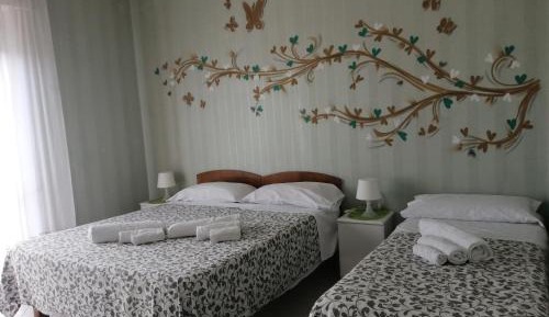 Triple Room with Shared Bathroom