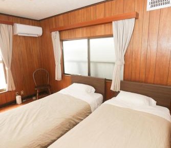 Economy Twin Room