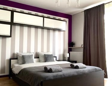 King Room with Balcony and Shared Bathroom
