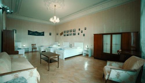 Economy Quadruple Room with Shared Bathroom