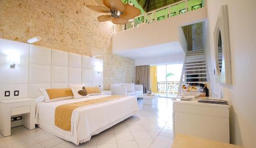 Honeymoon Suite