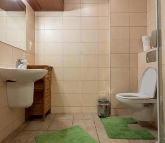 Superior One Bedroom Apartment
