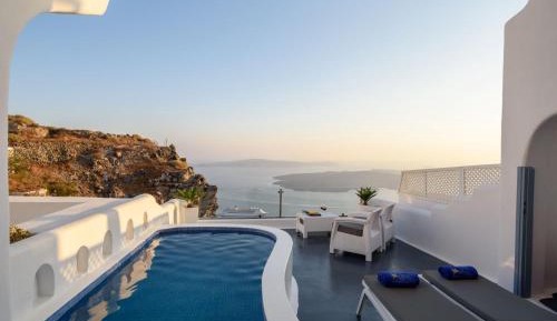 Suite with Plunge Pool and Spa Bath