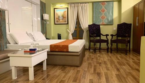 Deluxe King Room