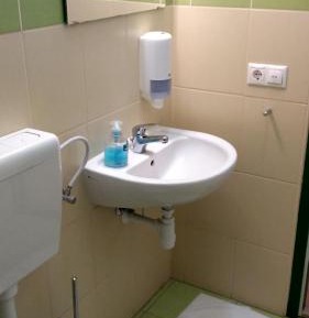 Quadruple Room with Private Bathroom