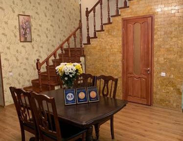 Apartment - Split Level