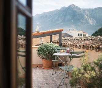 Junior Suite with Mountain View