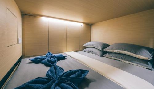 Bunk Bed in Mixed Dormitory Room