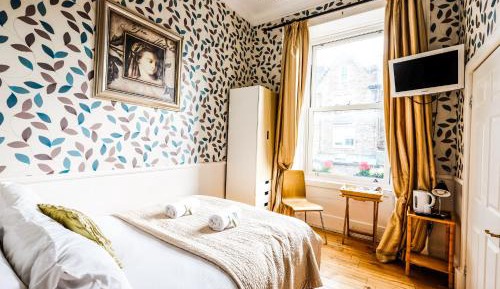 Single Room - En Suite