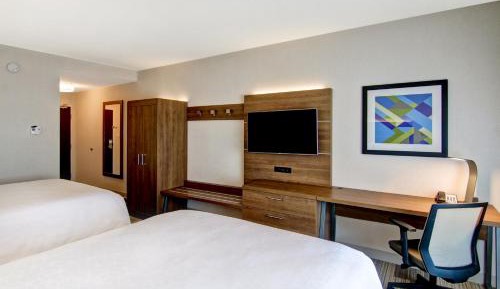 Standard Queen Room with Two Queen Beds