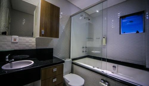 Suite with Hot Tub