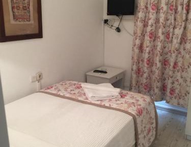 Classic Single Room