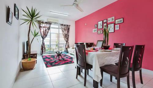 Apartment with Balcony