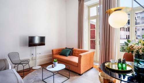 Studio Apartment with Balcony and Terrace View - Second Floor