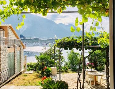 Studio Apartment with Sea View