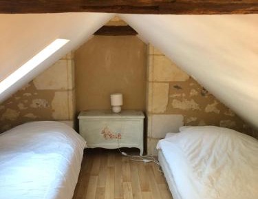 Quadruple Room with Private Bathroom