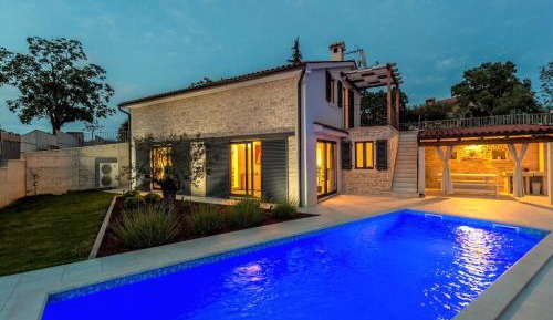 Standard Villa
