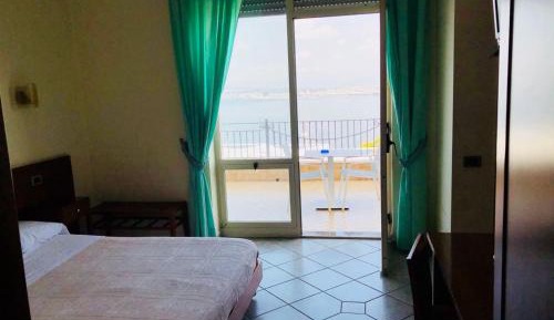 Triple Room with Sea View