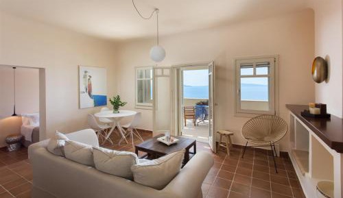 Deluxe Suite with Sea View
