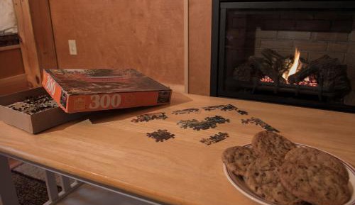 Cabin #4 - Serene Outlook with Forest View (Pet Friendly)