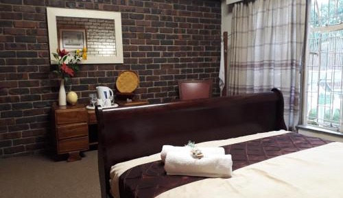 Double Room with Private External Bathroom