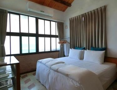 Deluxe Double or Twin Room with Balcony