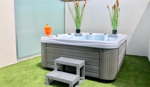 Deluxe Apartment with Spa Bath