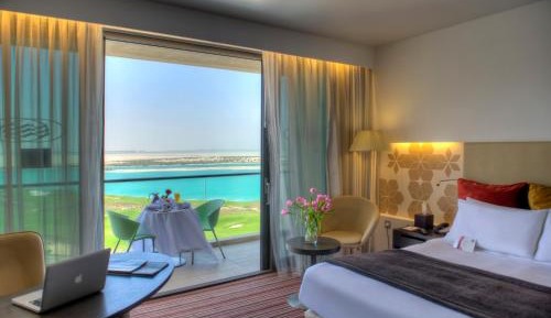 Standard King Room with Sea View - Smoking