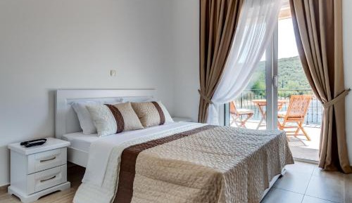 Studio Apartment with Sea View