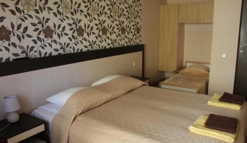 Double Room with Balcony (2 Adults + 1 Child)