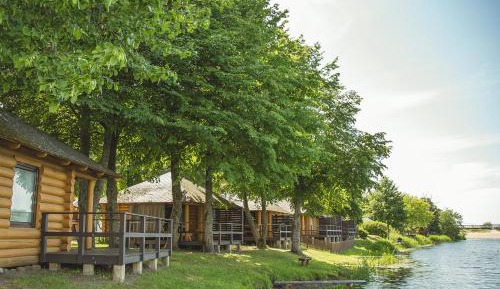 Bungalow - Water Front 