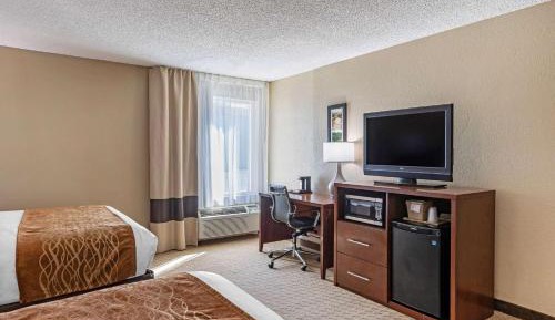 Queen Room with Two Queen Beds - Non-Smoking