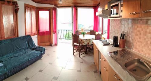 One-Bedroom Apartment with Balcony