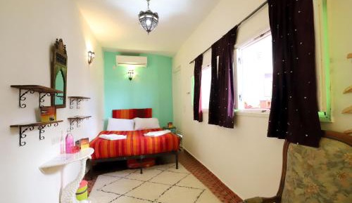 Queen Room with Garden View