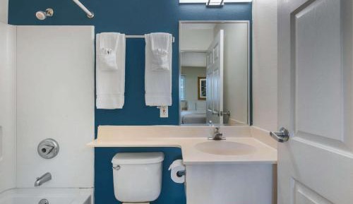 Double Room with Two Double Beds - Non-Smoking