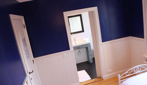 Twin Room with Private Bathroom