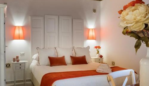Deluxe King Suite