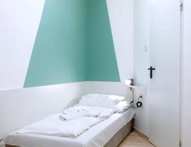 Compact Single Room