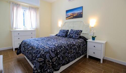 One-Bedroom Apartment with Parking